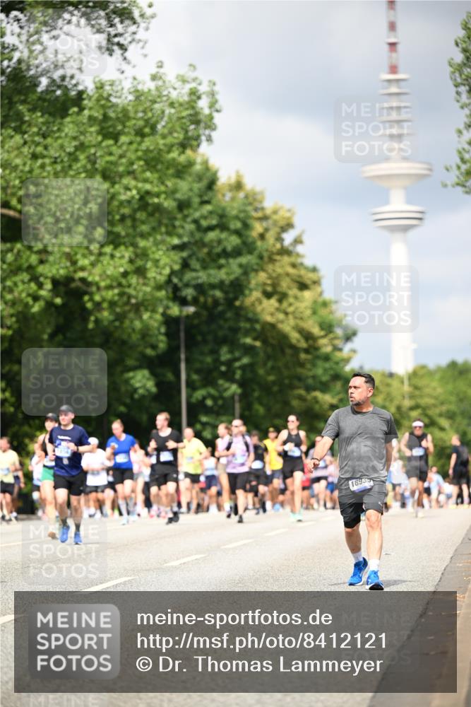 29.06.2025 - hella hamburg halbmarathon Dr. Thomas Lammeyer http://msf.ph/oto/8412121 29.06.2025 10:43:11 Kennedybrücke 1451, 1457, 1721, 1856, 1883, 2113, 2486, 2524, 2534, 2660, 2693, 2786, 3216, 3242, 3307, 3726, 4028, 4139, 4155, 4259, 4260, 4410, 4603, 4964, 5085, 5089, 5155, 5161, 5617, 5684, 5735, 7117, 7341, 7350, 7561, 7589, 8635, 8747, 9004, 11059 meine-sportfotos.de