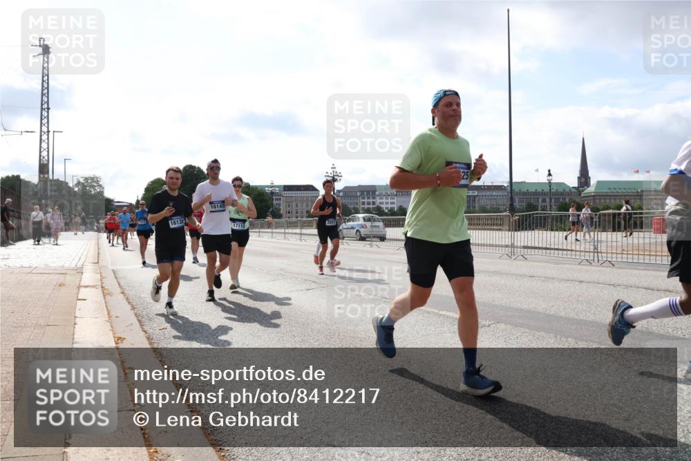 29.06.2025 - hella hamburg halbmarathon Lena Gebhardt http://msf.ph/oto/8412217 29.06.2025 10:04:37 Lombardsbrücke 1213, 16128, 16145, 17113, 2852, 25, 1213, 1316, 1347, 1377, 1559, 1674, 2011, 2463, 2628, 2698, 2852, 2979, 3994, 4146, 4293, 4394, 4538, 4587, 4951, 5354, 5365, 5869, 5976, 6311, 6709, 8049, 8177, 8217, 9489, 9526, 10100, 10213, 10709, 10756, 10834, 10962, 11088, 11511, 11551, 11582, 12004, 12005, 12125, 12924, 12998, 13533, 13625, 14340, 14436, 14917, 15525, 15532, 16128, 16145, 16357, 16753, 16989, 16995, 17071, 17113, 17434, 17437, 17814 meine-sportfotos.de