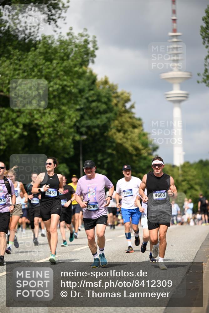 29.06.2025 - hella hamburg halbmarathon Dr. Thomas Lammeyer http://msf.ph/oto/8412309 29.06.2025 10:43:21 Kennedybrücke 1451, 1856, 1883, 2092, 2498, 2524, 2534, 2660, 3216, 3307, 3726, 4028, 4410, 4603, 4964, 5617, 5684, 5735, 6112, 7341, 7350, 7589, 7815, 10315, 10604, 10696, 11059, 11129, 11313 meine-sportfotos.de