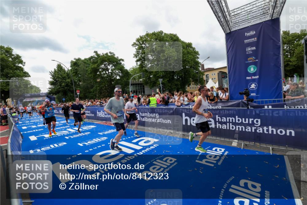 29.06.2025 - hella hamburg halbmarathon Zöllner http://msf.ph/oto/8412323 29.06.2025 10:46:39 Ziel 1920, 1942, 5459, 8482, 9051, 9232, 9529, 13525, 13554, 15026, 15133, 15206, 15714, 17281, 17461, 18297, 18882 meine-sportfotos.de