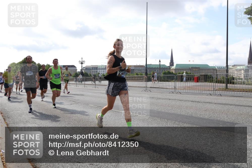 29.06.2025 - hella hamburg halbmarathon Lena Gebhardt http://msf.ph/oto/8412350 29.06.2025 09:50:29 Lombardsbrücke 11491, 2675, 275199, 1209, 1358, 1615, 1675, 1688, 1697, 1700, 1803, 1882, 2415, 2568, 2675, 2719, 2826, 3332, 3626, 4205, 4229, 4380, 4398, 4823, 5248, 5409, 5436, 5472, 5508, 5745, 5791, 5803, 6080, 6458, 6529, 6649, 6682, 6704, 7026, 7495, 7774, 8450, 8629, 8958, 9017, 9116, 9294, 9302, 9365, 9711, 9979, 10064, 10218, 10783, 10894, 10922, 11281, 11305, 11379, 11767, 12292, 12540, 12554, 12895, 13725, 14560 meine-sportfotos.de