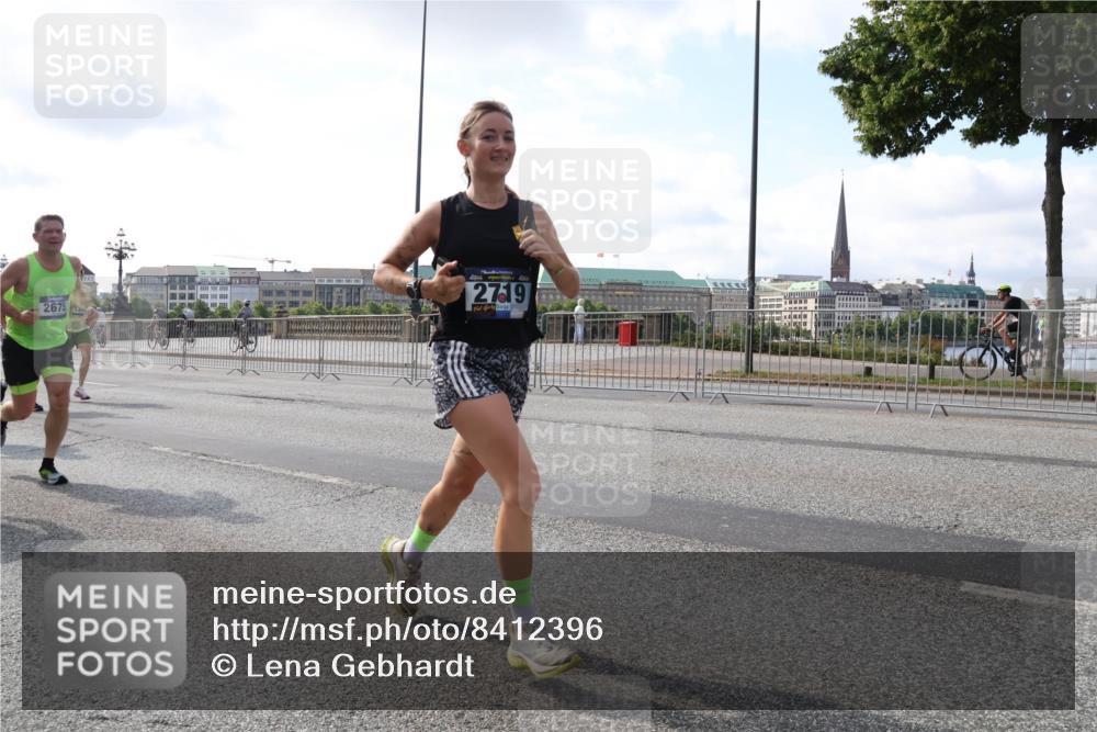 29.06.2025 - hella hamburg halbmarathon Lena Gebhardt http://msf.ph/oto/8412396 29.06.2025 09:50:30 Lombardsbrücke 2675, 2719, 1209, 1358, 1615, 1675, 1688, 1697, 1700, 1803, 1882, 2415, 2568, 2675, 2719, 2826, 3332, 3626, 4205, 4229, 4380, 4398, 4823, 5248, 5409, 5436, 5472, 5508, 5745, 5791, 5803, 6080, 6458, 6529, 6649, 6704, 7026, 7774, 8450, 8629, 8958, 9017, 9116, 9294, 9302, 9365, 9711, 9979, 10064, 10218, 10783, 10894, 10922, 11281, 11305, 11379, 11767, 12292, 12540, 12554, 12895, 13725 meine-sportfotos.de