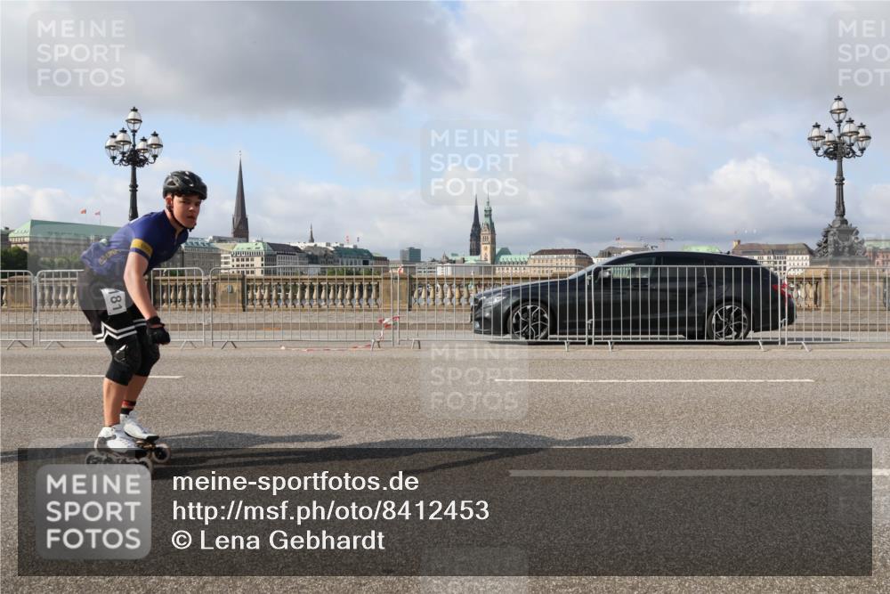 29.06.2025 - hella hamburg halbmarathon Lena Gebhardt http://msf.ph/oto/8412453 29.06.2025 08:55:37 Lombardsbrücke  meine-sportfotos.de
