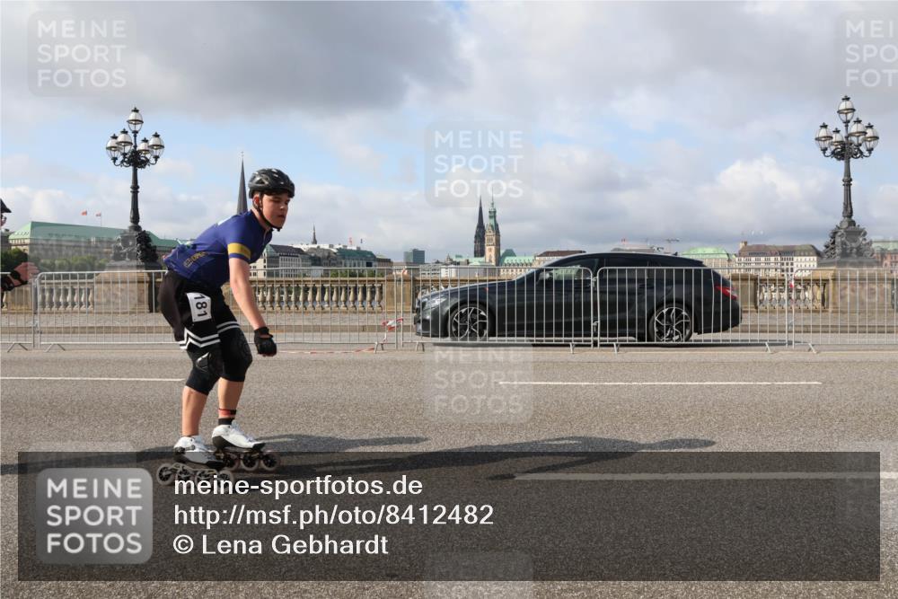 29.06.2025 - hella hamburg halbmarathon Lena Gebhardt http://msf.ph/oto/8412482 29.06.2025 08:55:37 Lombardsbrücke 181 meine-sportfotos.de
