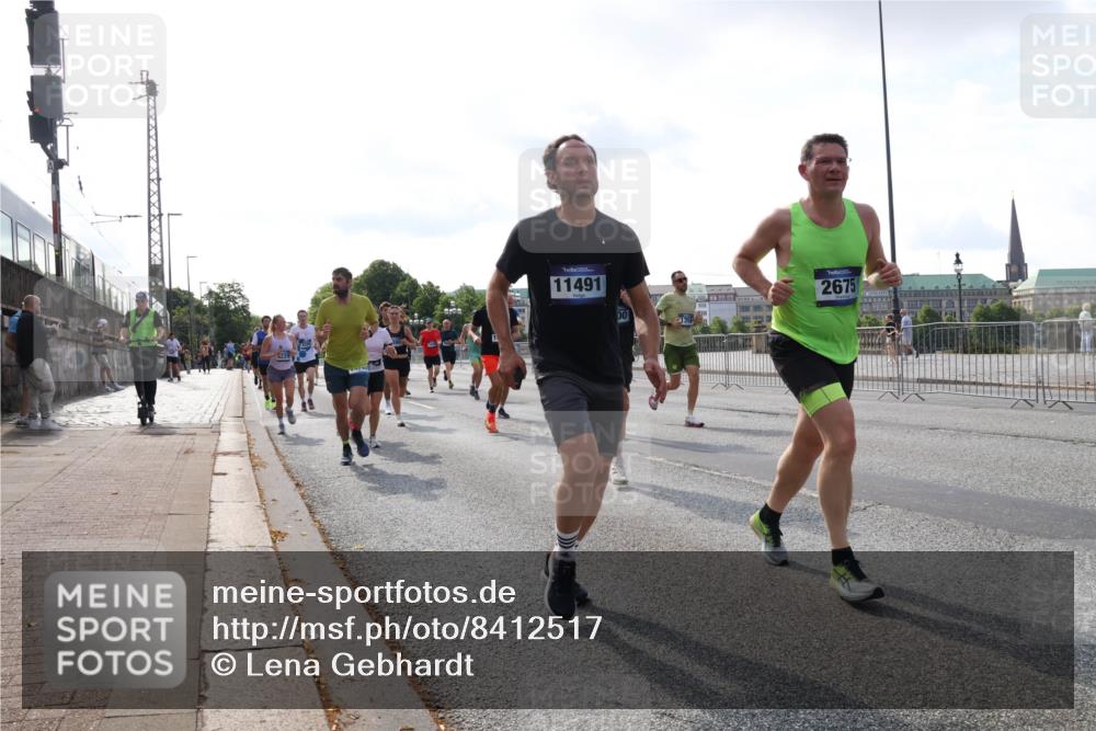 29.06.2025 - hella hamburg halbmarathon Lena Gebhardt http://msf.ph/oto/8412517 29.06.2025 09:50:30 Lombardsbrücke 11491, 00, 2675, 1209, 1358, 1615, 1675, 1688, 1697, 1700, 1803, 1882, 2415, 2568, 2675, 2719, 2826, 3332, 3626, 4205, 4229, 4380, 4398, 4823, 5248, 5409, 5436, 5472, 5508, 5745, 5791, 5803, 6080, 6458, 6529, 6649, 6704, 7026, 7774, 8450, 8629, 8958, 9017, 9116, 9294, 9302, 9365, 9711, 9979, 10064, 10218, 10783, 10894, 10922, 11281, 11305, 11379, 11767, 12292, 12540, 12554, 12895, 13725 meine-sportfotos.de