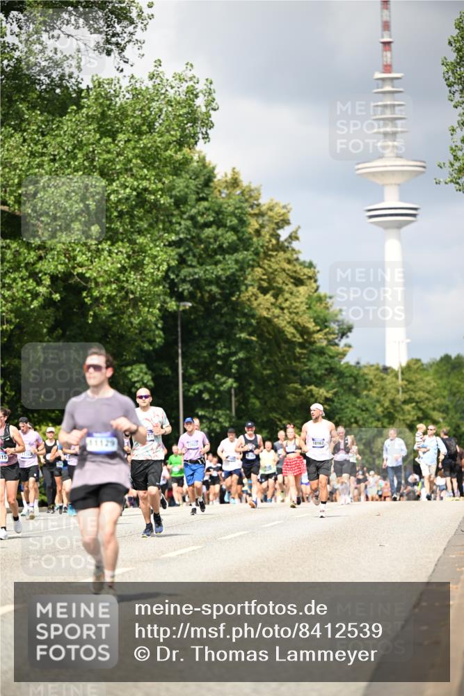 29.06.2025 - hella hamburg halbmarathon Dr. Thomas Lammeyer http://msf.ph/oto/8412539 29.06.2025 10:43:27 Kennedybrücke 1451, 1856, 1883, 2092, 2498, 2524, 2534, 2660, 3307, 3726, 4028, 4410, 4603, 4964, 5617, 5684, 5735, 6112, 6342, 6343, 6611, 7263, 7341, 7350, 7589, 7684, 7815, 8783, 10315, 10604, 10696, 11059, 11129, 11313, 11381, 11382 meine-sportfotos.de