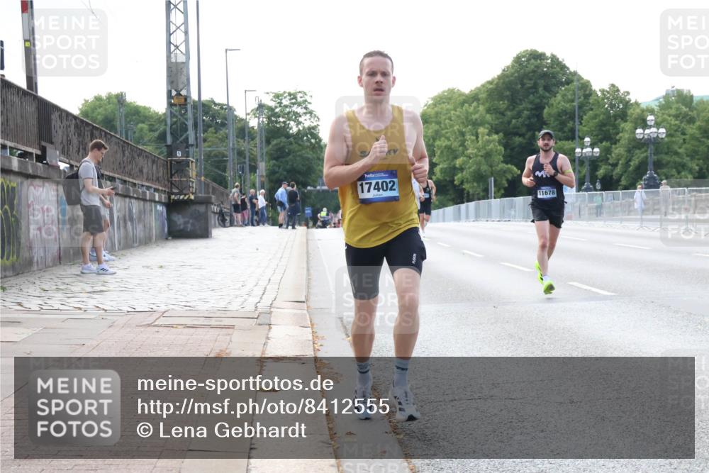 29.06.2025 - hella hamburg halbmarathon Lena Gebhardt http://msf.ph/oto/8412555 29.06.2025 09:39:40 Lombardsbrücke 17402, 11678, 51, 4524, 6380, 6699, 11342, 11678, 13016, 14188, 14932, 14933, 15166, 16548, 17402, 18694, 18848, 19072, 19108 meine-sportfotos.de