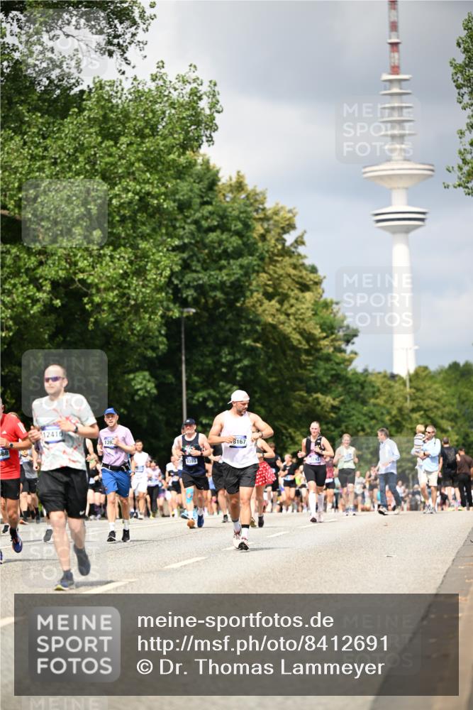 29.06.2025 - hella hamburg halbmarathon Dr. Thomas Lammeyer http://msf.ph/oto/8412691 29.06.2025 10:43:32 Kennedybrücke 1451, 1883, 2092, 2498, 2524, 2534, 2660, 2893, 3307, 4028, 4410, 4603, 4964, 5735, 6112, 6342, 6343, 6611, 7263, 7341, 7350, 7589, 7684, 7815, 8243, 8367, 8783, 9393, 10001, 10315, 10554, 10604, 10696, 11059, 11129, 11313, 11381, 11382 meine-sportfotos.de