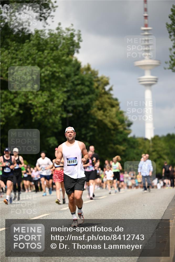 29.06.2025 - hella hamburg halbmarathon Dr. Thomas Lammeyer http://msf.ph/oto/8412743 29.06.2025 10:43:37 Kennedybrücke 1232, 1451, 1883, 2092, 2498, 2524, 2534, 2660, 2893, 4028, 4410, 6112, 6342, 6343, 6611, 7053, 7263, 7341, 7350, 7684, 7815, 8243, 8367, 8457, 8783, 9393, 9708, 10001, 10315, 10516, 10554, 10604, 10696, 11129, 11313, 11381, 11382 meine-sportfotos.de