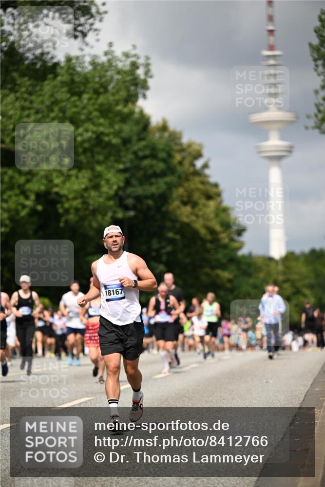 29.06.2025 - hella hamburg halbmarathon Dr. Thomas Lammeyer http://msf.ph/oto/8412766 29.06.2025 10:43:37 Kennedybrücke 1232, 1451, 1883, 2092, 2498, 2524, 2534, 2660, 2893, 4028, 4410, 6112, 6342, 6343, 6611, 7053, 7263, 7341, 7350, 7684, 7815, 8243, 8367, 8457, 8783, 9393, 9708, 10001, 10315, 10516, 10554, 10604, 10696, 11129, 11313, 11381, 11382 meine-sportfotos.de