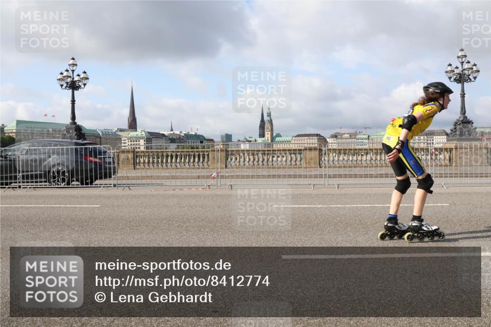 29.06.2025 - hella hamburg halbmarathon Lena Gebhardt http://msf.ph/oto/8412774 29.06.2025 08:55:37 Lombardsbrücke  meine-sportfotos.de