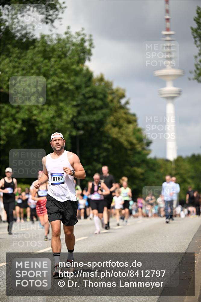 29.06.2025 - hella hamburg halbmarathon Dr. Thomas Lammeyer http://msf.ph/oto/8412797 29.06.2025 10:43:38 Kennedybrücke 1232, 1451, 1883, 2092, 2498, 2534, 2660, 2893, 4028, 4410, 6112, 6342, 6343, 6611, 7053, 7263, 7341, 7684, 7815, 8243, 8367, 8457, 8783, 9393, 9708, 10001, 10315, 10516, 10554, 10604, 10696, 11129, 11313, 11381, 11382 meine-sportfotos.de