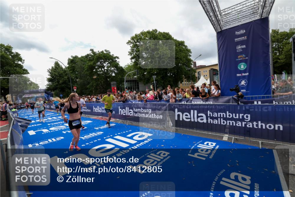 29.06.2025 - hella hamburg halbmarathon Zöllner http://msf.ph/oto/8412805 29.06.2025 10:47:07 Ziel 1460, 4093, 4377, 5472, 6700, 7908, 9794, 10122, 12579, 13728, 14415, 14449, 14783, 15684, 15825 meine-sportfotos.de