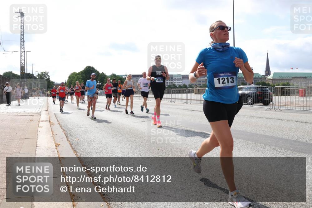 29.06.2025 - hella hamburg halbmarathon Lena Gebhardt http://msf.ph/oto/8412812 29.06.2025 10:04:42 Lombardsbrücke 17434, 63110, 8520, 1213, 1126, 1213, 1316, 1347, 1377, 1559, 1674, 2011, 2463, 2628, 2698, 2852, 2979, 3994, 4146, 4293, 4394, 4538, 4587, 4951, 5354, 5365, 5869, 5976, 6311, 6709, 8049, 8217, 9019, 9489, 10100, 10213, 10709, 10756, 10834, 10962, 11088, 11551, 11582, 11595, 12004, 12005, 12125, 12924, 12998, 13242, 13533, 13625, 14340, 14436, 14917, 15532, 16128, 16134, 16145, 16357, 16579, 16753, 16989, 16995, 17071, 17112, 17113, 17434, 17437, 17814, 17818 meine-sportfotos.de