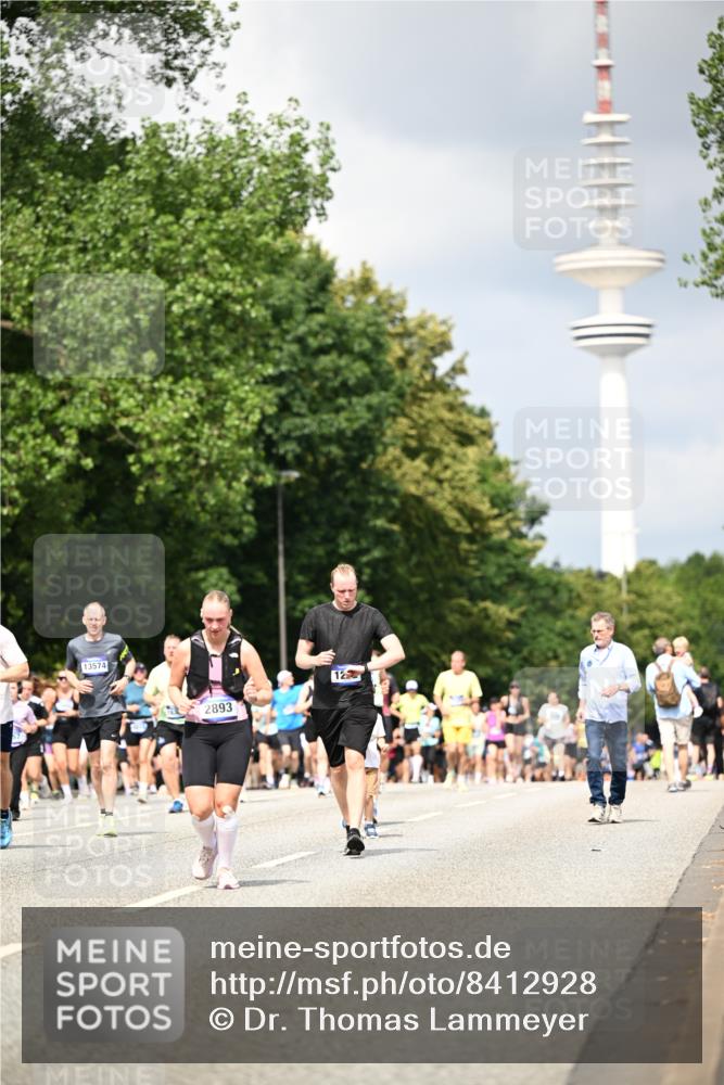 29.06.2025 - hella hamburg halbmarathon Dr. Thomas Lammeyer http://msf.ph/oto/8412928 29.06.2025 10:43:41 Kennedybrücke 1232, 2092, 2498, 2893, 4855, 6112, 6321, 6342, 6343, 6611, 7053, 7263, 7501, 7684, 7815, 8243, 8367, 8457, 8783, 9393, 9708, 10001, 10315, 10516, 10554, 10604, 10696, 11129, 11313, 11381, 11382 meine-sportfotos.de