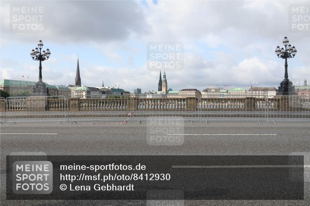 29.06.2025 - hella hamburg halbmarathon Lena Gebhardt http://msf.ph/oto/8412930 29.06.2025 08:55:43 Lombardsbrücke  meine-sportfotos.de