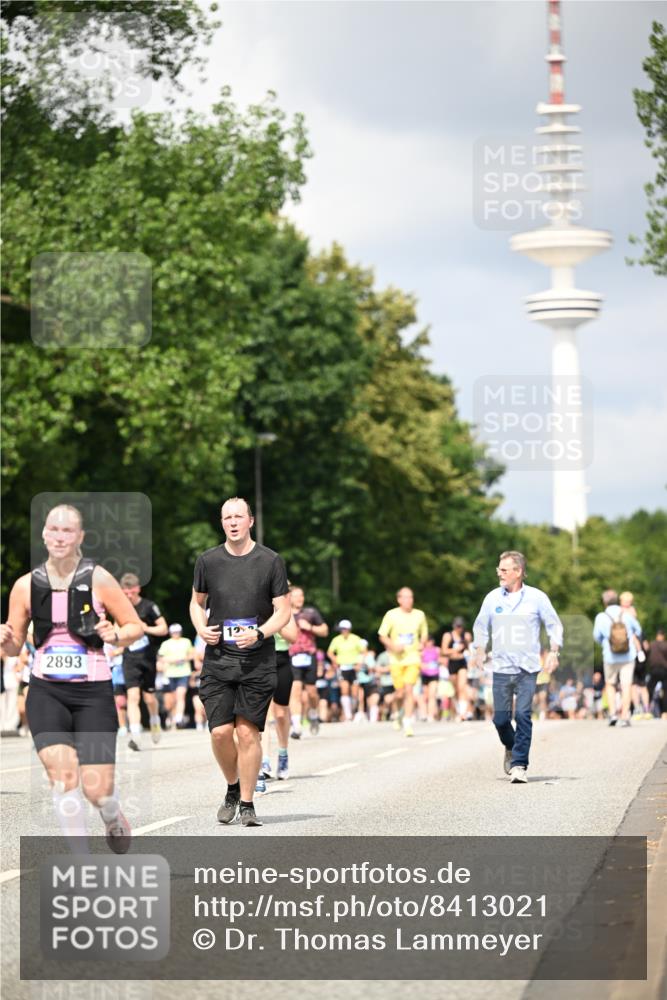 29.06.2025 - hella hamburg halbmarathon Dr. Thomas Lammeyer http://msf.ph/oto/8413021 29.06.2025 10:43:44 Kennedybrücke 1232, 2498, 2893, 3353, 4855, 6112, 6321, 6342, 6343, 6611, 7053, 7125, 7263, 7501, 7684, 7815, 8243, 8367, 8457, 8783, 9393, 9708, 10001, 10315, 10516, 10554, 10696, 10888, 10901, 11313, 11381, 11382 meine-sportfotos.de