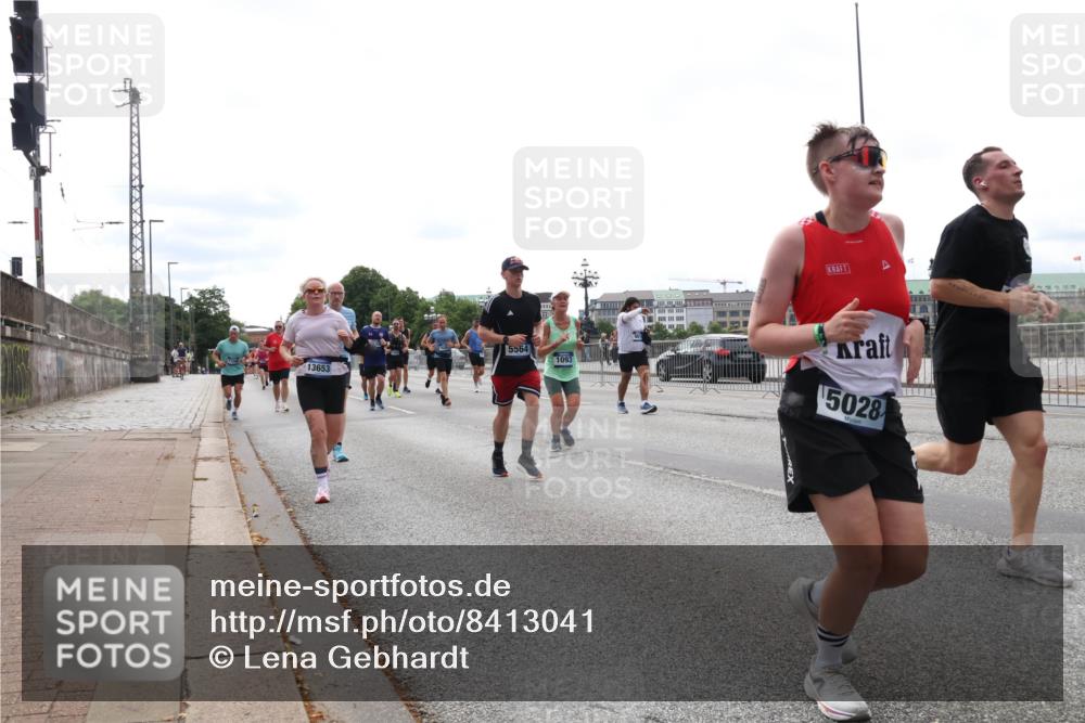 29.06.2025 - hella hamburg halbmarathon Lena Gebhardt http://msf.ph/oto/8413041 29.06.2025 10:25:49 Lombardsbrücke 13653, 5564, 1093, 5028, 1093, 1305, 1479, 1481, 2278, 3343, 3765, 4378, 4797, 5028, 5497, 6663, 6869, 8276, 8881, 9811, 10104, 10219, 10845, 10846, 11139, 11157, 11596, 11662, 11699, 11828, 11859, 12074, 12505, 12838, 12945, 12946, 13653, 13842, 14179, 14223, 14356, 14936, 15016, 15119, 15283, 16289, 16354, 16381, 16927, 17369, 19144 meine-sportfotos.de