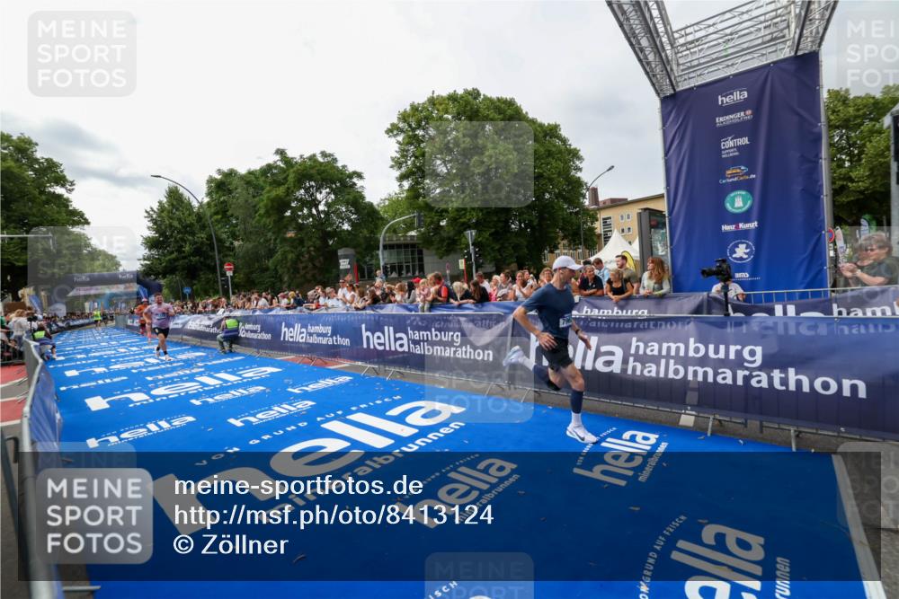 29.06.2025 - hella hamburg halbmarathon Zöllner http://msf.ph/oto/8413124 29.06.2025 10:24:01 Ziel 7963, 11194, 12360, 13440, 14753 meine-sportfotos.de