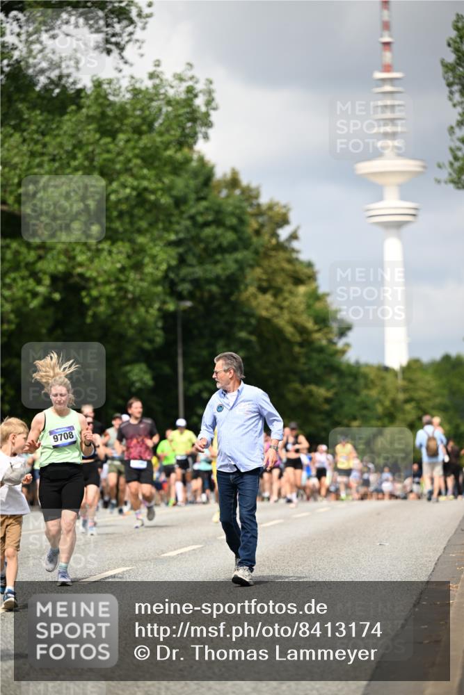 29.06.2025 - hella hamburg halbmarathon Dr. Thomas Lammeyer http://msf.ph/oto/8413174 29.06.2025 10:43:48 Kennedybrücke 1232, 2498, 2893, 3353, 3727, 4523, 4659, 4855, 6321, 6342, 6343, 6611, 6698, 7053, 7125, 7263, 7501, 7684, 8243, 8367, 8457, 8783, 9393, 9455, 9708, 10001, 10315, 10516, 10554, 10888, 10901, 11313, 11381, 11382 meine-sportfotos.de