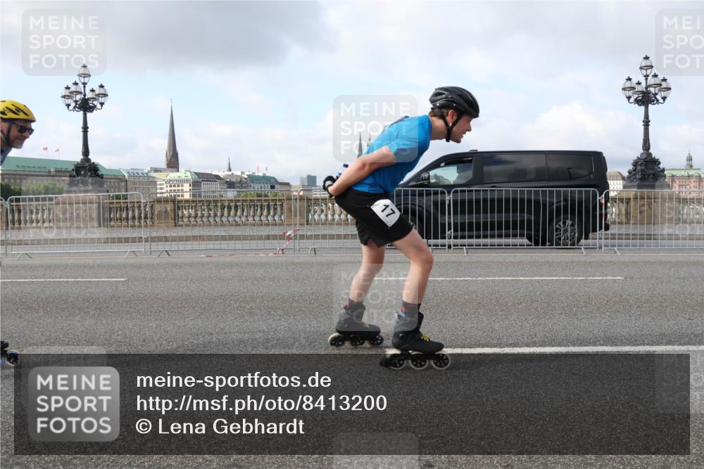 29.06.2025 - hella hamburg halbmarathon Lena Gebhardt http://msf.ph/oto/8413200 29.06.2025 08:55:44 Lombardsbrücke 17 meine-sportfotos.de