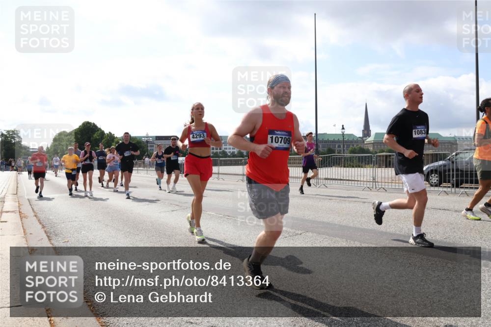 29.06.2025 - hella hamburg halbmarathon Lena Gebhardt http://msf.ph/oto/8413364 29.06.2025 10:04:46 Lombardsbrücke 1347, 4293, 10709, 1083, 1126, 1213, 1316, 1347, 1377, 1559, 1674, 2011, 2424, 2463, 2628, 2698, 2852, 3071, 3413, 3994, 4146, 4293, 4394, 4538, 4587, 4951, 5354, 5365, 5869, 6311, 7302, 8049, 8089, 8217, 9019, 9489, 10100, 10213, 10709, 10834, 10962, 11088, 11551, 11595, 12125, 12924, 12998, 13242, 13533, 13625, 14340, 14436, 14917, 15532, 16128, 16134, 16145, 16357, 16579, 16753, 16989, 16995, 17071, 17112, 17113, 17434, 17814, 17818 meine-sportfotos.de