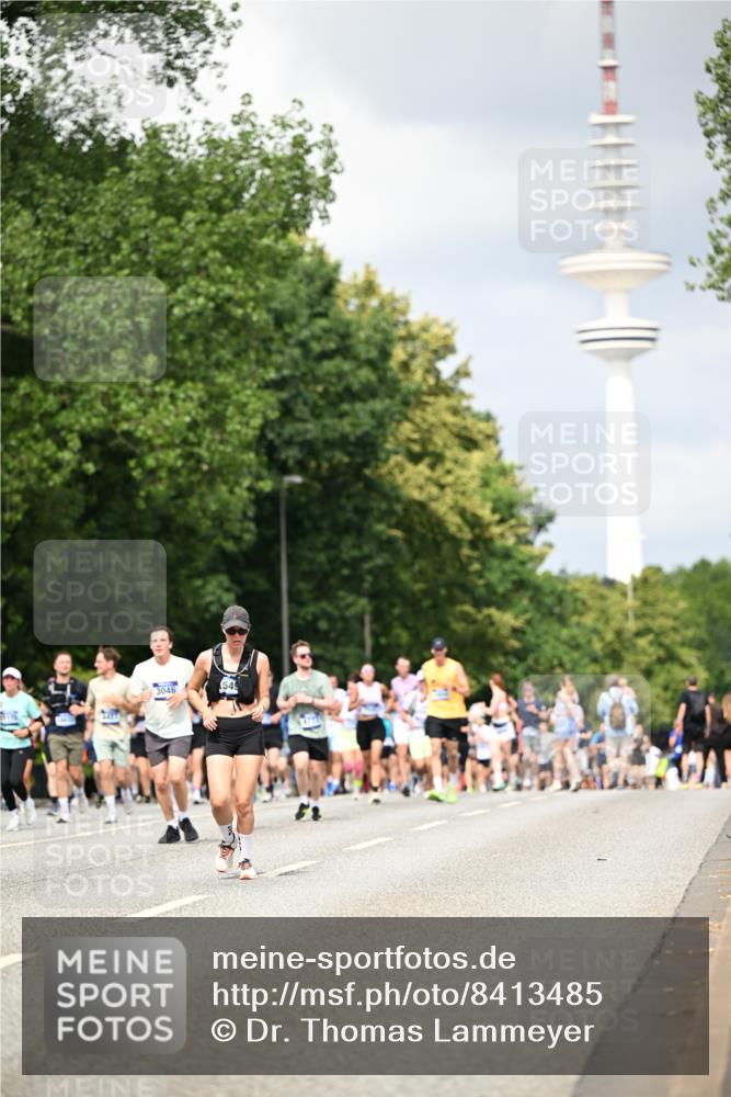 29.06.2025 - hella hamburg halbmarathon Dr. Thomas Lammeyer http://msf.ph/oto/8413485 29.06.2025 10:43:59 Kennedybrücke 1232, 1760, 2313, 2893, 2976, 3046, 3353, 3727, 4523, 4659, 4855, 6321, 6427, 6698, 6739, 7045, 7053, 7125, 7501, 8243, 8367, 8457, 9455, 9698, 9708, 9777, 10001, 10441, 10512, 10516, 10714, 10888, 10901, 11175 meine-sportfotos.de