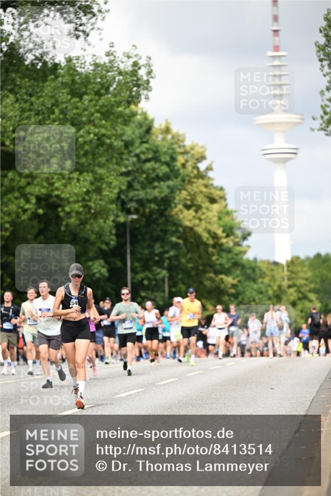 29.06.2025 - hella hamburg halbmarathon Dr. Thomas Lammeyer http://msf.ph/oto/8413514 29.06.2025 10:44:00 Kennedybrücke 1232, 1760, 2313, 2893, 2976, 3046, 3353, 3727, 4173, 4523, 4659, 4752, 4855, 6321, 6427, 6698, 6739, 7045, 7053, 7125, 7501, 7524, 8367, 8457, 9455, 9698, 9708, 9777, 10001, 10441, 10512, 10516, 10714, 10888, 10901, 11175 meine-sportfotos.de