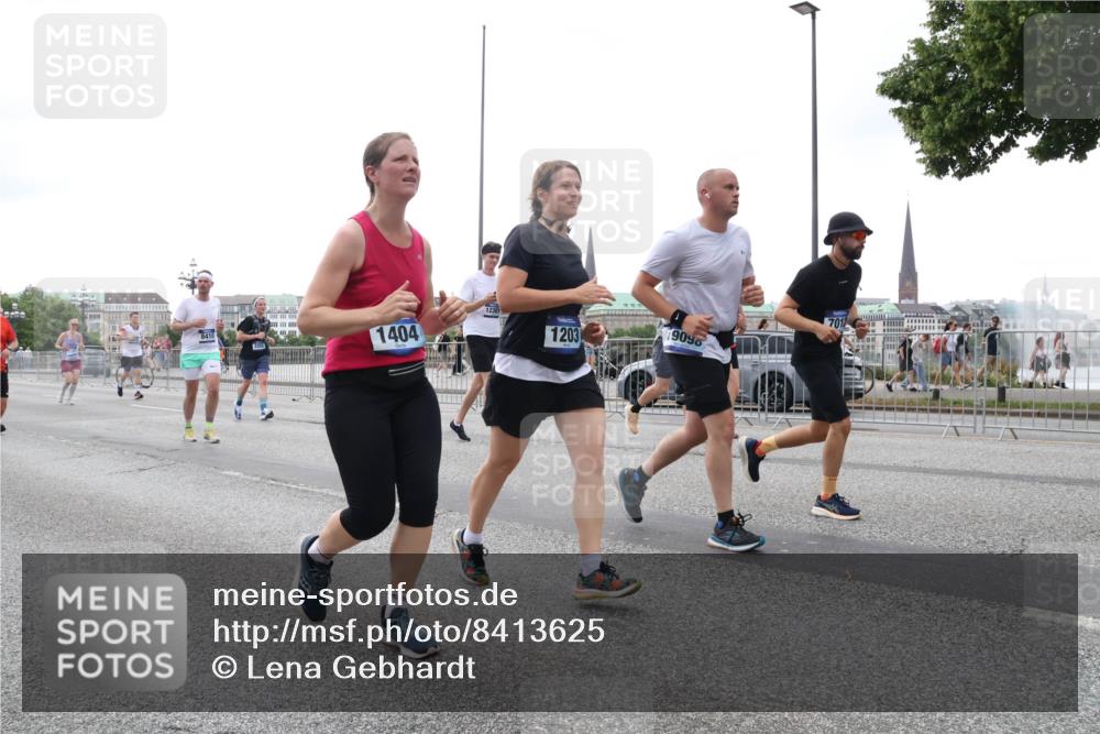 29.06.2025 - hella hamburg halbmarathon Lena Gebhardt http://msf.ph/oto/8413625 29.06.2025 10:51:20 Lombardsbrücke 8410, 2202, 1404, 12301, 1203, 19098, 7012, 1129, 1203, 1208, 1404, 1478, 1617, 1997, 2202, 2308, 2358, 2380, 2484, 2485, 2593, 2736, 2778, 2859, 3934, 4156, 4652, 4713, 4748, 4808, 4848, 4878, 4920, 5286, 5289, 5291, 5357, 5394, 5530, 5716, 5717, 6091, 6885, 6945, 6954, 6961, 7012, 7141, 7769, 7770, 7771, 7825, 7841, 7871, 7992, 8040, 8125, 8410, 8672, 8779, 9166, 9167, 9340, 9582, 9583, 9763, 10029, 10496, 10552, 10614, 10636, 11034, 11052, 11252, 11268, 11575, 11577 meine-sportfotos.de