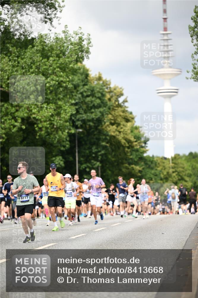 29.06.2025 - hella hamburg halbmarathon Dr. Thomas Lammeyer http://msf.ph/oto/8413668 29.06.2025 10:44:06 Kennedybrücke 1760, 2313, 2976, 3046, 3353, 3515, 3727, 3882, 3883, 3884, 4173, 4523, 4659, 4752, 4855, 6321, 6427, 6698, 6739, 7045, 7125, 7501, 7524, 8457, 8612, 8865, 8866, 9455, 9698, 9747, 9777, 10441, 10512, 10626, 10714, 10818, 10888, 10901, 11175, 11242 meine-sportfotos.de