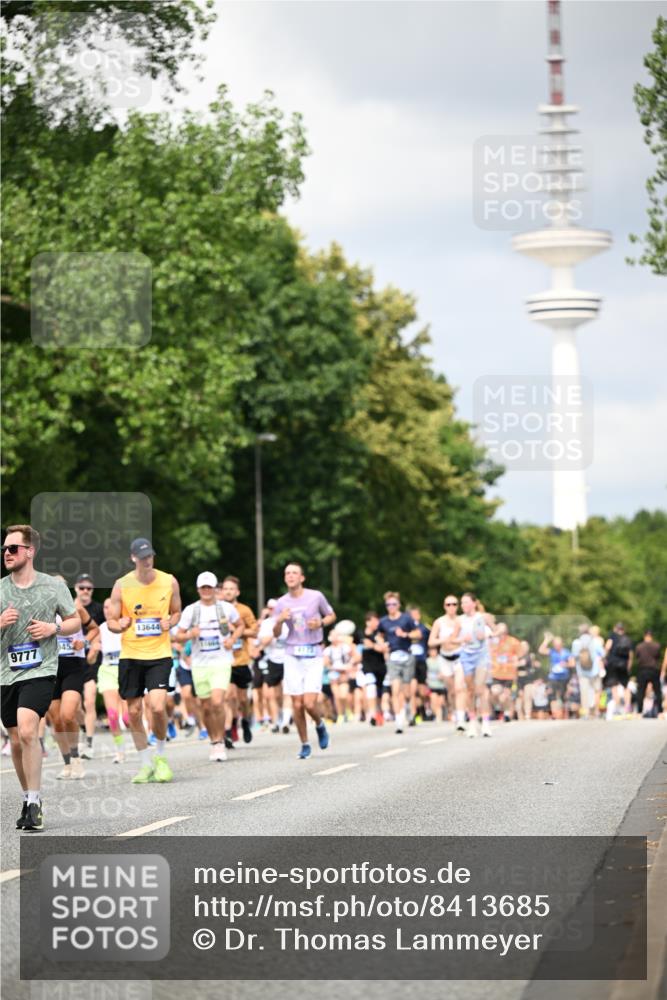 29.06.2025 - hella hamburg halbmarathon Dr. Thomas Lammeyer http://msf.ph/oto/8413685 29.06.2025 10:44:07 Kennedybrücke 1760, 2313, 2976, 3046, 3237, 3353, 3515, 3727, 3882, 3883, 3884, 4173, 4523, 4659, 4752, 4855, 6321, 6427, 6698, 6739, 7045, 7125, 7455, 7501, 7524, 8612, 8865, 8866, 9455, 9698, 9747, 9777, 10441, 10512, 10626, 10714, 10818, 10888, 10901, 11175, 11242 meine-sportfotos.de