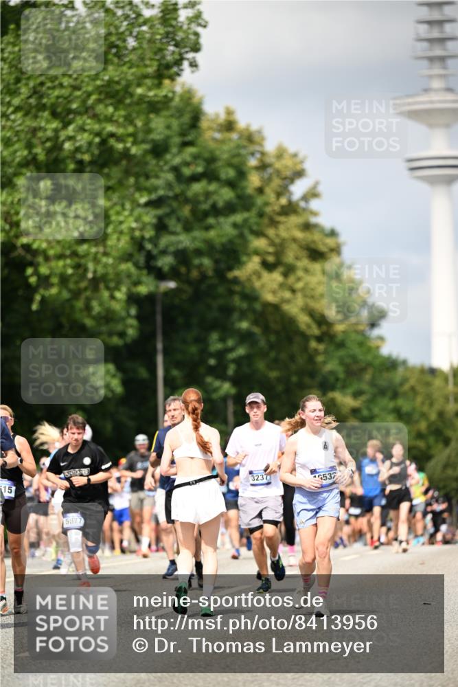 29.06.2025 - hella hamburg halbmarathon Dr. Thomas Lammeyer http://msf.ph/oto/8413956 29.06.2025 10:44:17 Kennedybrücke 1058, 1760, 2019, 2313, 2888, 2976, 3046, 3237, 3515, 3808, 3882, 3883, 3884, 4173, 4523, 4659, 4752, 5229, 5263, 5701, 5876, 5877, 6427, 6698, 6739, 6866, 6876, 7045, 7455, 7456, 7524, 7675, 7850, 7984, 8107, 8391, 8612, 8865, 8866, 9698, 9747, 9777, 10441, 10512, 10626, 10714, 10818, 11175, 11242 meine-sportfotos.de
