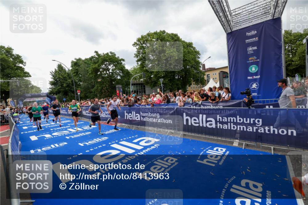 29.06.2025 - hella hamburg halbmarathon Zöllner http://msf.ph/oto/8413963 29.06.2025 10:48:05 Ziel 1086, 1604, 1613, 4324, 4528, 4601, 5022, 6377, 9638, 12706, 12724, 12747, 12808, 13570, 16149, 16766, 18206, 18922, 19198 meine-sportfotos.de