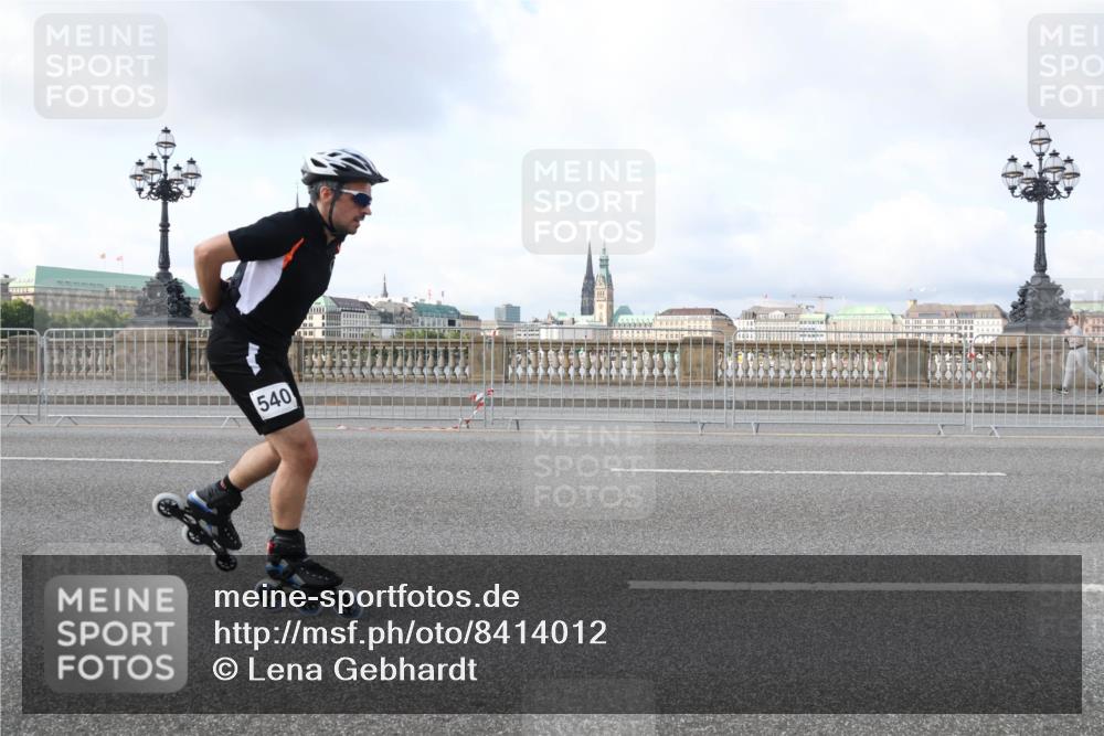 29.06.2025 - hella hamburg halbmarathon Lena Gebhardt http://msf.ph/oto/8414012 29.06.2025 08:55:54 Lombardsbrücke 540 meine-sportfotos.de