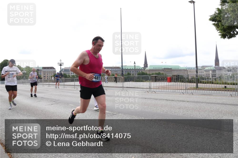 29.06.2025 - hella hamburg halbmarathon Lena Gebhardt http://msf.ph/oto/8414075 29.06.2025 10:25:59 Lombardsbrücke 10104, 11699, 481, 1093, 1305, 1479, 1481, 3343, 3617, 3765, 4378, 4797, 5028, 5497, 6159, 6663, 8276, 8306, 8674, 8881, 9811, 10104, 10219, 10845, 11107, 11139, 11596, 11699, 11828, 11859, 12074, 12505, 12826, 12827, 12838, 12945, 12946, 13653, 14063, 14179, 14223, 14356, 14726, 14936, 15283, 16289, 16354, 16381, 16927, 17369, 19144 meine-sportfotos.de