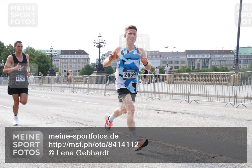 29.06.2025 - hella hamburg halbmarathon Lena Gebhardt http://msf.ph/oto/8414112 29.06.2025 09:39:56 Lombardsbrücke 14717, 2659, 51, 53, 2144, 2659, 3720, 6380, 6699, 11342, 11678, 13016, 14717, 14932, 14933, 15166, 16120, 16548, 17402, 18848, 19108 meine-sportfotos.de