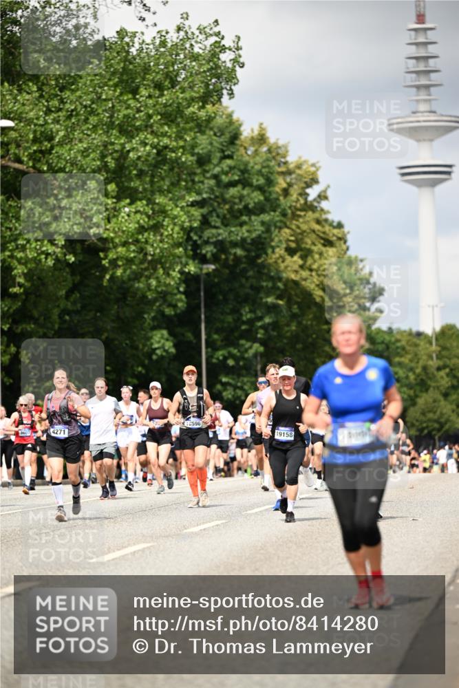 29.06.2025 - hella hamburg halbmarathon Dr. Thomas Lammeyer http://msf.ph/oto/8414280 29.06.2025 10:44:35 Kennedybrücke 1058, 1291, 1586, 1899, 2019, 2109, 2254, 2515, 2572, 2888, 3237, 3515, 3607, 3808, 3883, 3884, 4271, 5229, 5263, 5654, 5701, 5702, 5876, 5877, 5901, 5975, 6673, 6866, 6876, 6920, 7174, 7455, 7456, 7675, 7850, 7984, 8107, 8391, 8815, 8984, 9187, 9468, 9495, 9747, 9977, 10806, 10833, 11242, 11244 meine-sportfotos.de