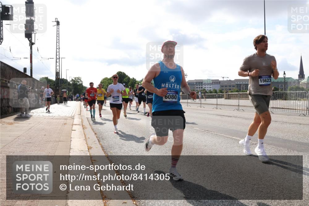 29.06.2025 - hella hamburg halbmarathon Lena Gebhardt http://msf.ph/oto/8414305 29.06.2025 09:50:43 Lombardsbrücke 11284, 15421, 6687, 6080, 15623, 1209, 1358, 1441, 1677, 1688, 1697, 1700, 1882, 2546, 2568, 2675, 2719, 2826, 3056, 3626, 3947, 4205, 4229, 4380, 4398, 4823, 4893, 5026, 5436, 5472, 5506, 5508, 5745, 5752, 5791, 5803, 5916, 6080, 6429, 6458, 6529, 6639, 6649, 6686, 6687, 7026, 7110, 7635, 8091, 8450, 8574, 8958, 9017, 9116, 9365, 9380, 10064, 10218, 10783, 10922, 11281, 11284, 11305, 11379, 11767, 12292, 13725 meine-sportfotos.de