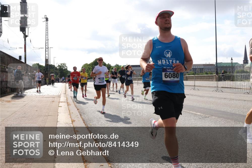 29.06.2025 - hella hamburg halbmarathon Lena Gebhardt http://msf.ph/oto/8414349 29.06.2025 09:50:44 Lombardsbrücke 14555, 11284, 15421, 668, 6080, 1209, 1358, 1441, 1677, 1688, 1697, 1700, 1882, 2546, 2568, 2675, 2719, 2826, 3056, 3626, 3947, 4205, 4229, 4380, 4398, 4823, 4893, 5026, 5087, 5436, 5472, 5506, 5508, 5745, 5752, 5791, 5803, 5916, 6080, 6429, 6458, 6529, 6639, 6649, 6686, 6687, 7026, 7110, 7635, 8091, 8450, 8574, 8958, 9017, 9116, 9365, 9380, 10064, 10218, 10783, 10922, 11281, 11284, 11305, 11379, 12292, 13725 meine-sportfotos.de