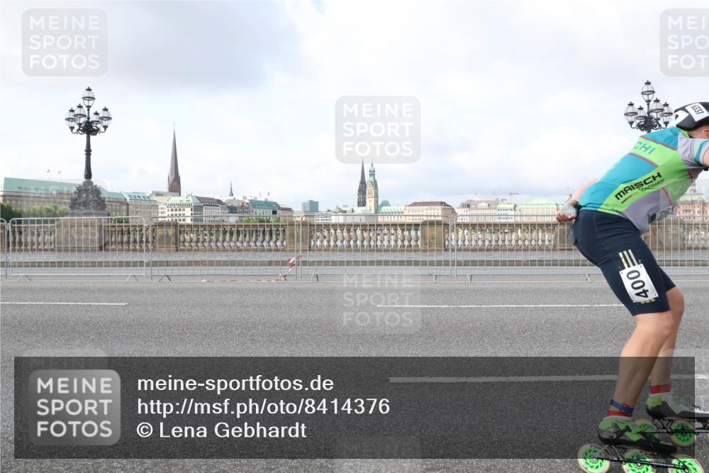 29.06.2025 - hella hamburg halbmarathon Lena Gebhardt http://msf.ph/oto/8414376 29.06.2025 08:55:54 Lombardsbrücke 400 meine-sportfotos.de