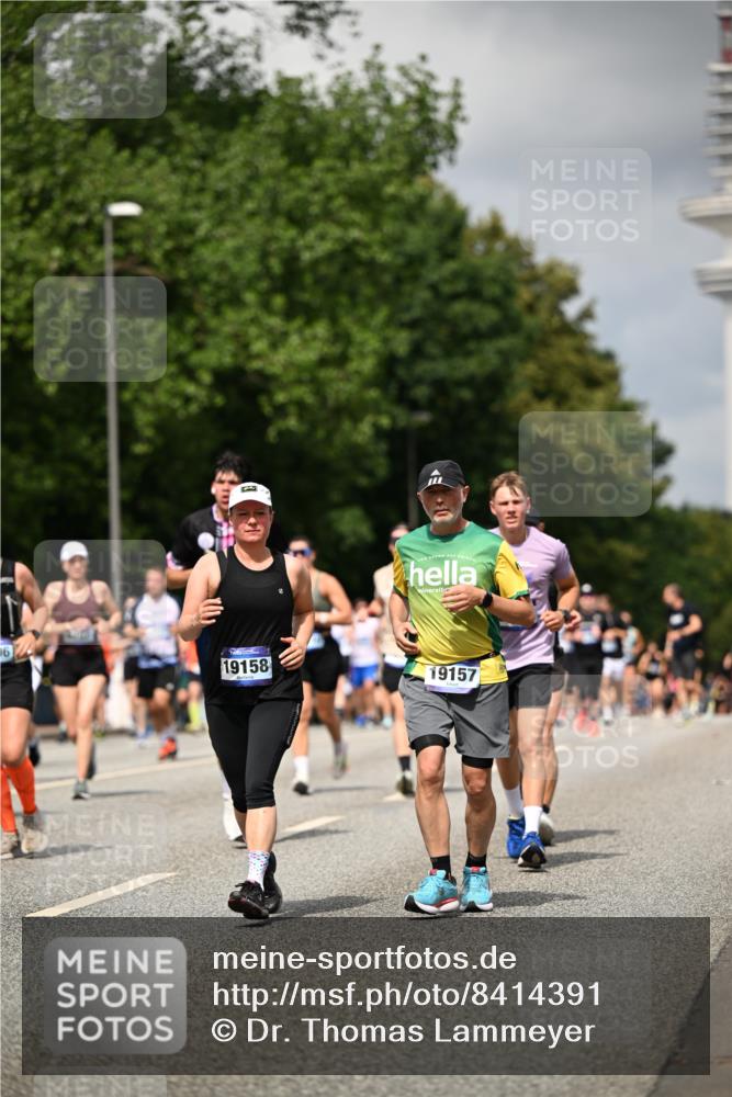 29.06.2025 - hella hamburg halbmarathon Dr. Thomas Lammeyer http://msf.ph/oto/8414391 29.06.2025 10:44:41 Kennedybrücke 1058, 1291, 1586, 1899, 2109, 2254, 2515, 2572, 2888, 3607, 3808, 4271, 5263, 5654, 5701, 5702, 5901, 5975, 6363, 6673, 6866, 6876, 6920, 7174, 8107, 8391, 8739, 8815, 8984, 9187, 9195, 9468, 9495, 9977, 10474, 10806, 10833, 11244 meine-sportfotos.de