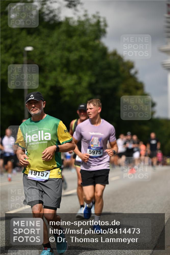 29.06.2025 - hella hamburg halbmarathon Dr. Thomas Lammeyer http://msf.ph/oto/8414473 29.06.2025 10:44:43 Kennedybrücke 1037, 1058, 1291, 1586, 1899, 2109, 2254, 2515, 2572, 2888, 3607, 3810, 4271, 5263, 5351, 5654, 5701, 5702, 5901, 5975, 6229, 6363, 6673, 6866, 6876, 6920, 7174, 8107, 8391, 8739, 8815, 8984, 9187, 9195, 9468, 9495, 9977, 10474, 10806, 10833, 11244 meine-sportfotos.de