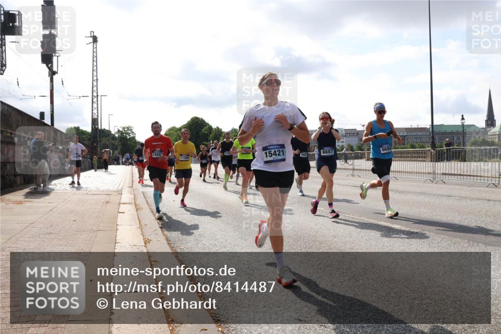 29.06.2025 - hella hamburg halbmarathon Lena Gebhardt http://msf.ph/oto/8414487 29.06.2025 09:50:45 Lombardsbrücke 14555, 11284, 15421, 4893, 6687, 668, 1209, 1358, 1441, 1677, 1688, 1697, 1700, 1882, 2546, 2568, 2675, 2719, 2826, 3056, 3626, 3947, 4205, 4229, 4380, 4398, 4823, 4893, 5026, 5087, 5472, 5506, 5508, 5745, 5752, 5791, 5803, 5916, 6080, 6429, 6458, 6529, 6639, 6649, 6686, 6687, 7026, 7110, 7635, 8091, 8450, 8574, 8958, 9017, 9116, 9365, 9380, 10064, 10218, 10783, 10922, 11281, 11284, 11305, 11379, 13725 meine-sportfotos.de