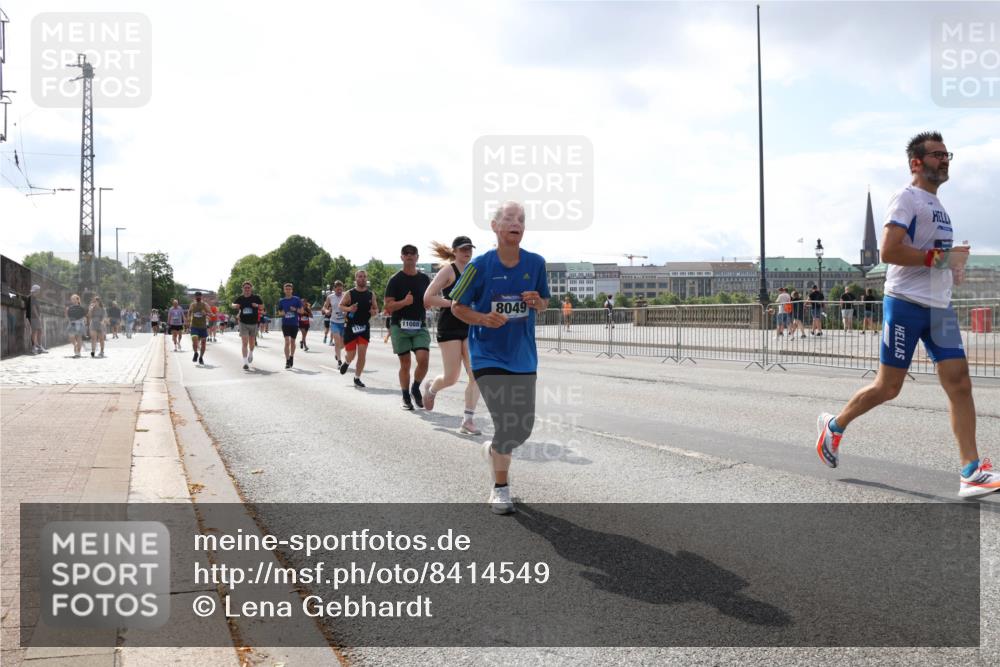 29.06.2025 - hella hamburg halbmarathon Lena Gebhardt http://msf.ph/oto/8414549 29.06.2025 10:04:57 Lombardsbrücke 112, 11088, 8049, 7, 1126, 1213, 1316, 1347, 1377, 1559, 2011, 2424, 2463, 2628, 2698, 2852, 3071, 3413, 3994, 4146, 4220, 4293, 4394, 4538, 4951, 5869, 6311, 6907, 6908, 7302, 7826, 8049, 8089, 8999, 9007, 9019, 10100, 10709, 10834, 11088, 11551, 11595, 12125, 12924, 13242, 13327, 13533, 13625, 13717, 14203, 15532, 16128, 16134, 16145, 16357, 16579, 16995, 17112, 17113, 17434, 17707, 17814, 17818, 18189 meine-sportfotos.de
