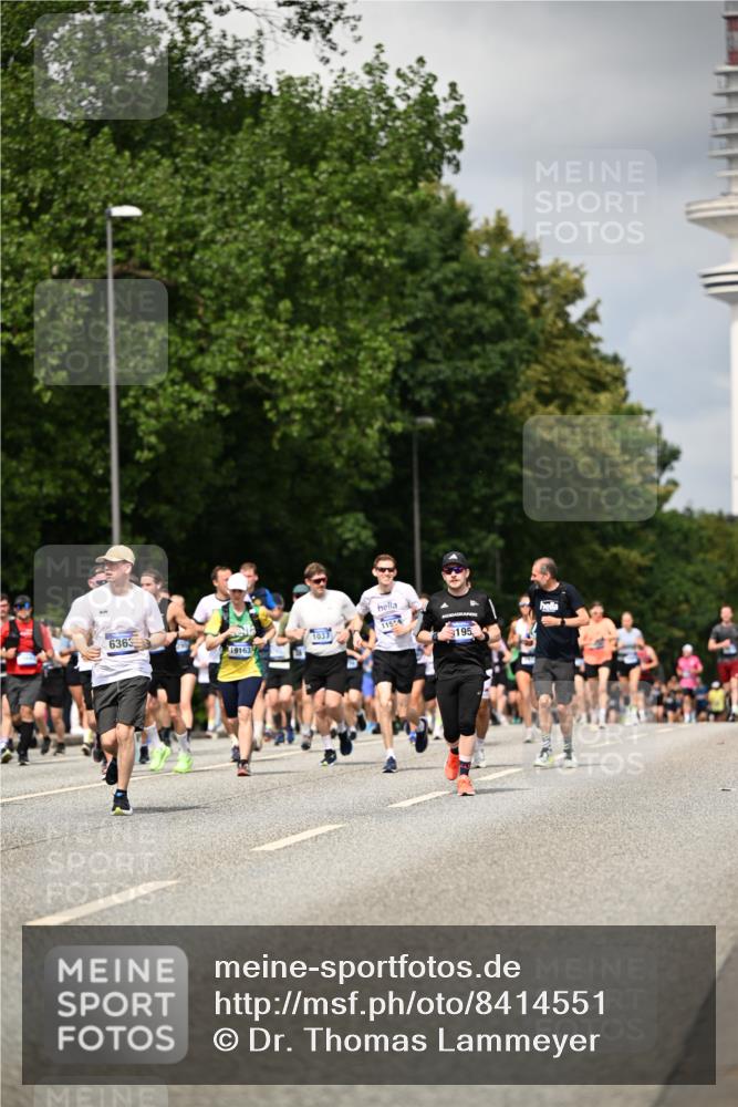 29.06.2025 - hella hamburg halbmarathon Dr. Thomas Lammeyer http://msf.ph/oto/8414551 29.06.2025 10:44:48 Kennedybrücke 1037, 1291, 1586, 1899, 2042, 2109, 2254, 2299, 2515, 2572, 3293, 3432, 3607, 3810, 4271, 4612, 5059, 5351, 5654, 5702, 5901, 5975, 6229, 6363, 6673, 6920, 7108, 7174, 8739, 8815, 8984, 9187, 9195, 9468, 9495, 9946, 9977, 10166, 10474, 10806, 10833, 11244 meine-sportfotos.de