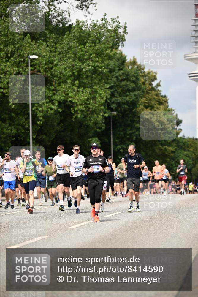 29.06.2025 - hella hamburg halbmarathon Dr. Thomas Lammeyer http://msf.ph/oto/8414590 29.06.2025 10:44:50 Kennedybrücke 1018, 1037, 1291, 1586, 1899, 2042, 2109, 2254, 2299, 2515, 2572, 3293, 3432, 3607, 3810, 4271, 4612, 5059, 5351, 5654, 5702, 5975, 6076, 6163, 6229, 6363, 6673, 6920, 7108, 7174, 8378, 8739, 8815, 8984, 9187, 9195, 9468, 9495, 9946, 9977, 10166, 10474, 10833, 11244 meine-sportfotos.de