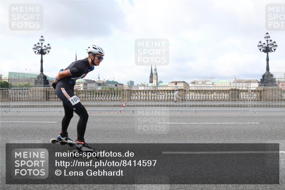 29.06.2025 - hella hamburg halbmarathon Lena Gebhardt http://msf.ph/oto/8414597 29.06.2025 08:55:56 Lombardsbrücke 108 meine-sportfotos.de