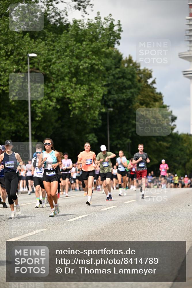 29.06.2025 - hella hamburg halbmarathon Dr. Thomas Lammeyer http://msf.ph/oto/8414789 29.06.2025 10:44:57 Kennedybrücke 1018, 1037, 1323, 2042, 2109, 2254, 2299, 3293, 3306, 3432, 3607, 3810, 4271, 4612, 5059, 5351, 5702, 5753, 5975, 6076, 6098, 6163, 6229, 6363, 6806, 7108, 7956, 8378, 8739, 8815, 8984, 9187, 9195, 9237, 9468, 9946, 9977, 10166, 10474, 10920, 10940, 11053 meine-sportfotos.de