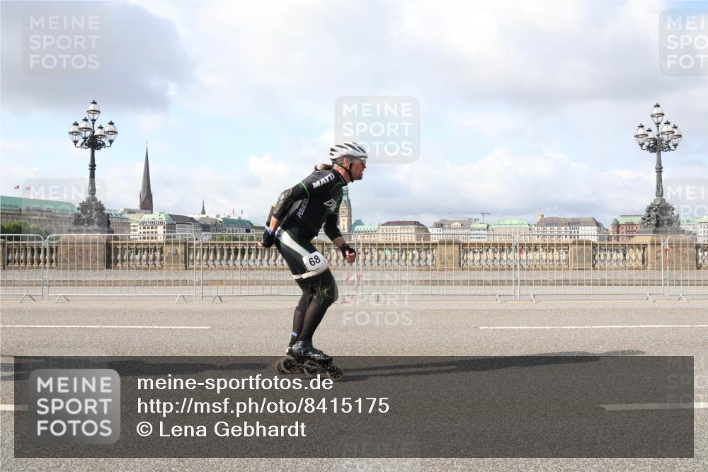 29.06.2025 - hella hamburg halbmarathon Lena Gebhardt http://msf.ph/oto/8415175 29.06.2025 08:56:31 Lombardsbrücke 68 meine-sportfotos.de