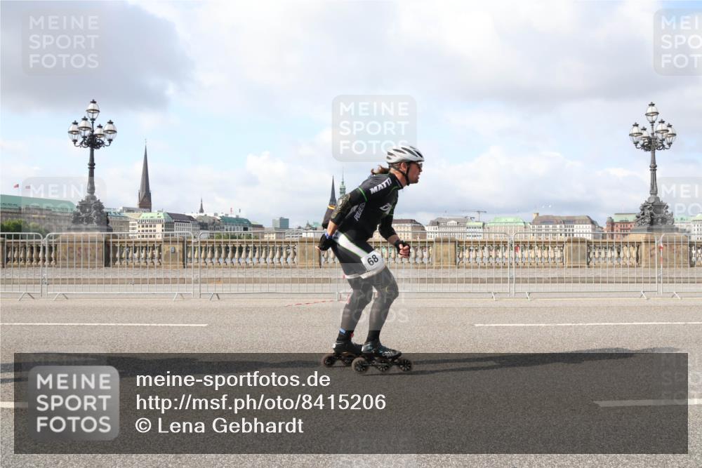 29.06.2025 - hella hamburg halbmarathon Lena Gebhardt http://msf.ph/oto/8415206 29.06.2025 08:56:31 Lombardsbrücke 68 meine-sportfotos.de